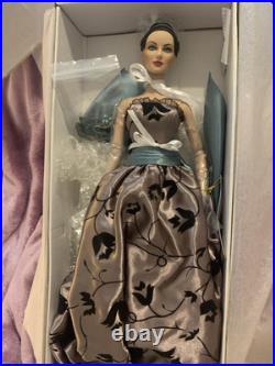 Tonner Daphne Surprise Engagement UFDC-Exclusive Doll limited edition 210 Tonner Daphne Surprise Engagement UFDC-Exclusive Doll limited edition 210