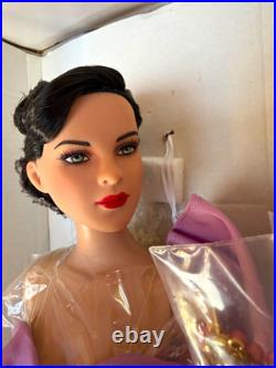 Tonner Deeanna Denton Plum Royale 17 in Fashion Doll T8DDDD02