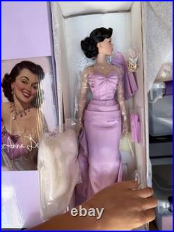 Tonner Deeanna Denton Plum Royale 17 in Fashion Doll T8DDDD02