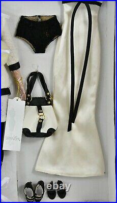 Tonner Deluxe Tyler Wentworth Signature Style Gift Set, Doll Plus Outfits Rare