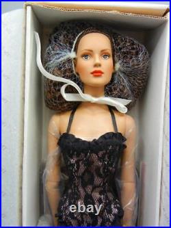 Tonner Doll 16Tyler Wentworth RTW Suzette Dubois Brunette Limited 1000 NRFB