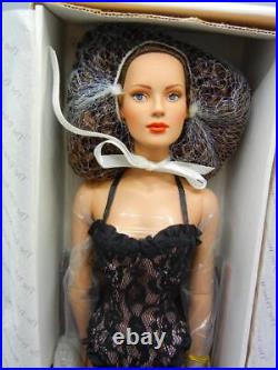 Tonner Doll 16Tyler Wentworth RTW Suzette Dubois Brunette Limited 1000 NRFB