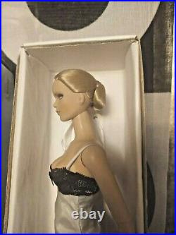 Tonner Doll 2003 Tyler Wentworth Collection READY to WEAR Luxury Tyler Blonde