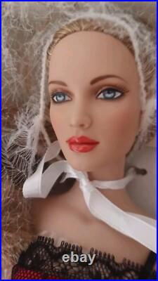 Tonner Doll SWEETHEART STYLE METRODOLLS NRFB Doll