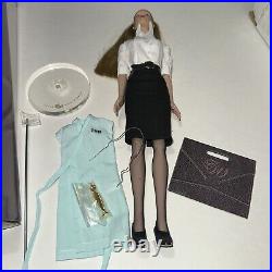 Tonner Doll Tyler Wentworth Signature Style AR Blonde Ponytail Blue Eyes