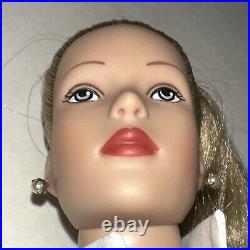 Tonner Doll Tyler Wentworth Signature Style AR Blonde Ponytail Blue Eyes