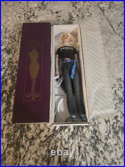 Tonner Doll Tyler Wentworth Tres Chic Denim Charlotte Doll& Outfit