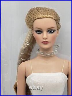 Tonner Doll ULTRA BASIC SYDNEY CHASE 16 LE(300) NRFB MIB COA from 2009