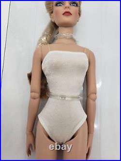 Tonner Doll ULTRA BASIC SYDNEY CHASE 16 LE(300) NRFB MIB COA from 2009