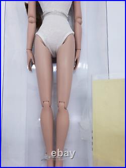 Tonner Doll ULTRA BASIC SYDNEY CHASE 16 LE(300) NRFB MIB COA from 2009