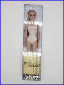 Tonner Doll ULTRA BASIC SYDNEY CHASE 16 LE(300) NRFB MIB COA from 2009