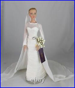 Tonner Dolls Show Stopping Sydney Chase Bride Doll, Mint