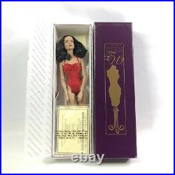 Tonner Dolls Tyler Wentworth Ready To Wear Rouge Sydney TW9428 Special Edition