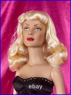 Tonner Effanbee Divinely Daphne 16 Doll NIB Brenda Starr Lingerie BD0400 2004