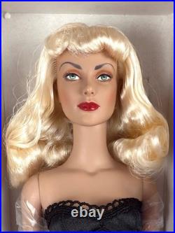 Tonner Effanbee Divinely Daphne 16 Doll NIB Brenda Starr Lingerie BD0400 2004