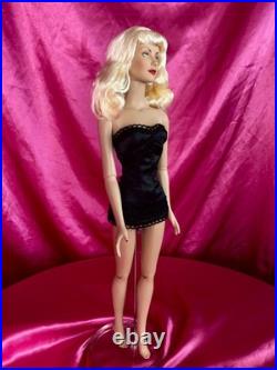 Tonner Effanbee Divinely Daphne 16 Doll NIB Brenda Starr Lingerie BD0400 2004