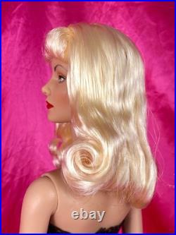 Tonner Effanbee Divinely Daphne 16 Doll NIB Brenda Starr Lingerie BD0400 2004