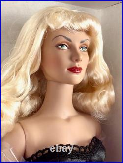 Tonner Effanbee Divinely Daphne 16 Doll NIB Brenda Starr Lingerie BD0400 2004