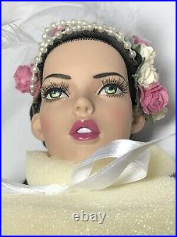 Tonner Fleur de Minuit Doll 2014 Deja Vu 16 Eyelash not fully attached