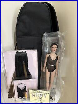 Tonner Halloween Convention GOTHIC SET. Coffin Case, Doll And Outfits VHTF UNIQU