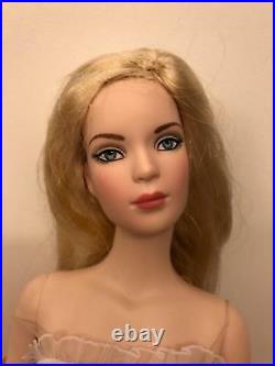 Tonner LILY NU MOOD BLONDE DOLL. 2013 LE/. MIB/ WIG/ hands and feet removable