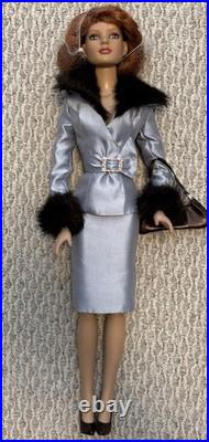 Tonner Lady Manhattan 2005 and American Model doll LE 300 22 inch