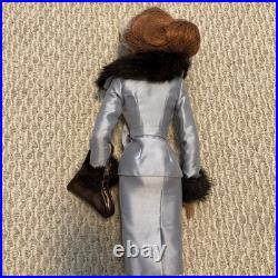 Tonner Lady Manhattan 2005 and American Model doll LE 300 22 inch