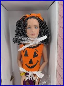 Tonner MARLEY'S BEST HALLOWEEN LE 300 Trick Or Treat Fashion Doll 12 Wentworth Tonner MARLEY'S BEST HALLOWEEN LE 300 Trick Or Treat Fashion Doll 12 Wentworth