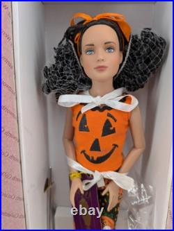 Tonner MARLEY'S BEST HALLOWEEN LE 300 Trick Or Treat Fashion Doll 12 Wentworth Tonner MARLEY'S BEST HALLOWEEN LE 300 Trick Or Treat Fashion Doll 12 Wentworth