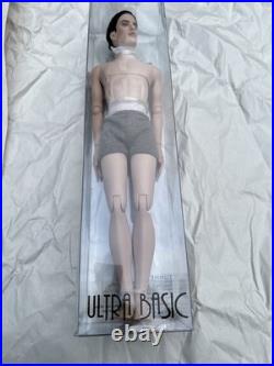 Tonner MATT Tyler Wentworth 2009 ULTRA BASIC RAVEN JEREMY VOSS 17 DOLL NRFB LE