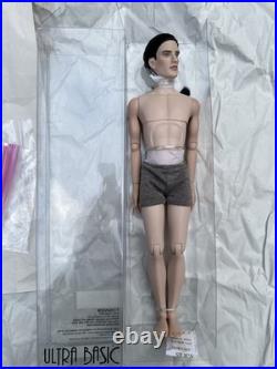 Tonner MATT Tyler Wentworth 2009 ULTRA BASIC RAVEN JEREMY VOSS 17 DOLL NRFB LE