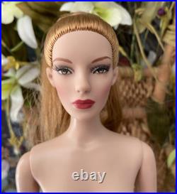 Tonner -Marley Wentworth Rose Rouge 16' doll chic body nude