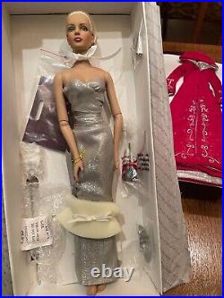 Tonner Mistletoe & Magic Sydney 16 Doll -GORGEOUS