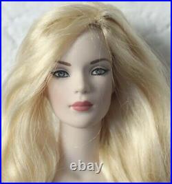 Tonner Nu Mood Breathless Fashion Basic Lilly 16 Fashion Doll-le 500