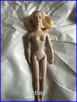 Tonner Nude 2008 Ultra Basic Tyler Wentworth #2 SCULPT BLONDE 16 Fashion Doll