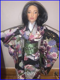 Tonner On The Presidio Carrie Chan Doll 16 With Kimono