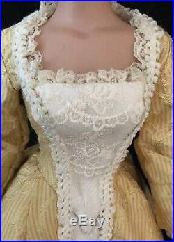 Tonner Pirates of the Caribbean ELIZABETH SWANN COURT GOWN doll