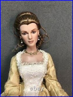 Tonner Pirates of the Caribbean doll ELIZABETH SWANN in COURT GOWN DOLL
