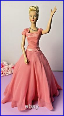 Tonner Platinum Blonde GLAMOUR TYLER 16 Doll Waltz Coral top & skirt 1999 GEN Z