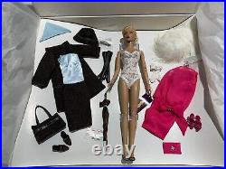 Tonner Regina Wentworth Exclusive Gift Set For UFDC Philly PA 2005 LE 1800 NRFB