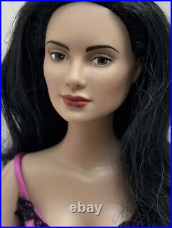 Tonner Rtw Angelina 16 Doll-exclusive To Dream Dolls Gallery