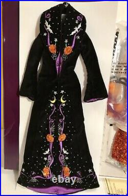 Tonner SYDNEY BEWITCHED 2004 Gothic Halloween Convention Exclusive NRFB LE 300