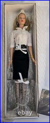 Tonner Signature Style Blonde Hair Doll 99802 Tyler Wentworth NIB 1999 Complete