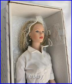 Tonner Signature Style Blonde Hair Doll 99802 Tyler Wentworth NIB 1999 Complete