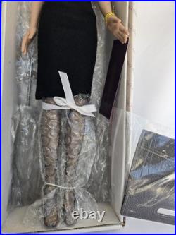 Tonner Signature Style Blonde Hair Doll 99802 Tyler Wentworth NIB 1999 Complete