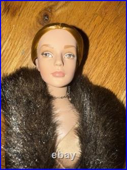 Tonner Sumptuous Doll & Outfit 16 Tyler Wentworth Fashion Doll