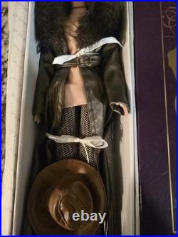 Tonner Sumptuous Doll & Outfit 16 Tyler Wentworth Fashion Doll