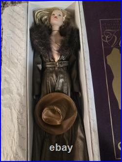 Tonner Sumptuous Doll & Outfit 16 Tyler Wentworth Fashion Doll