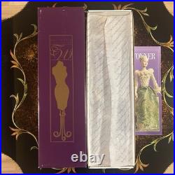 Tonner Sydney Chase Ice Blue 2004 Tyler Wentworth 16 Fashion Doll NRFB New MIB