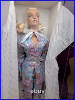 Tonner Sydney Chase Ice Blue TW2409 16 Doll Tyler Wentworth NRFB NEW RARE